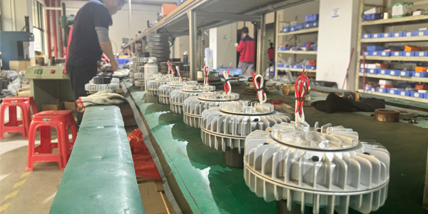 电缆卷绕机如何选择高效磁粉制动器？