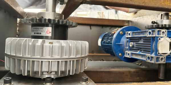 减速机安装磁粉离合器能起到什么作用