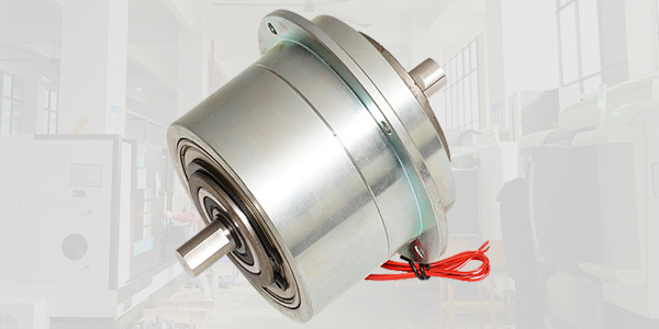 复合机收卷材料样要装磁粉离合器吗？哪种更适合？